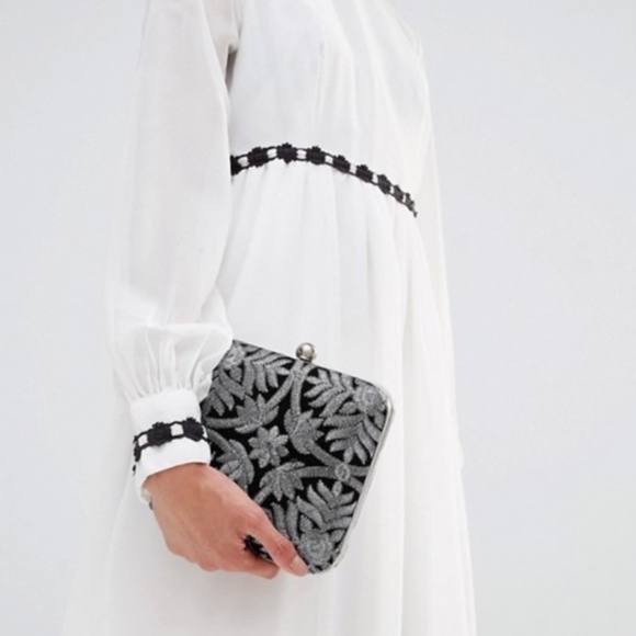 🌟HP🌟 ASOS Park Lane Hand-Embroidered Evening Bag - Picture 1 of 12